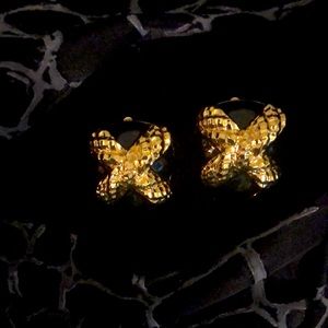 Vintage Saint John clip earings